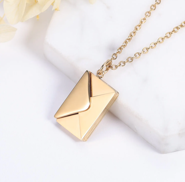 Envelope Necklace - Bargin Bazaar